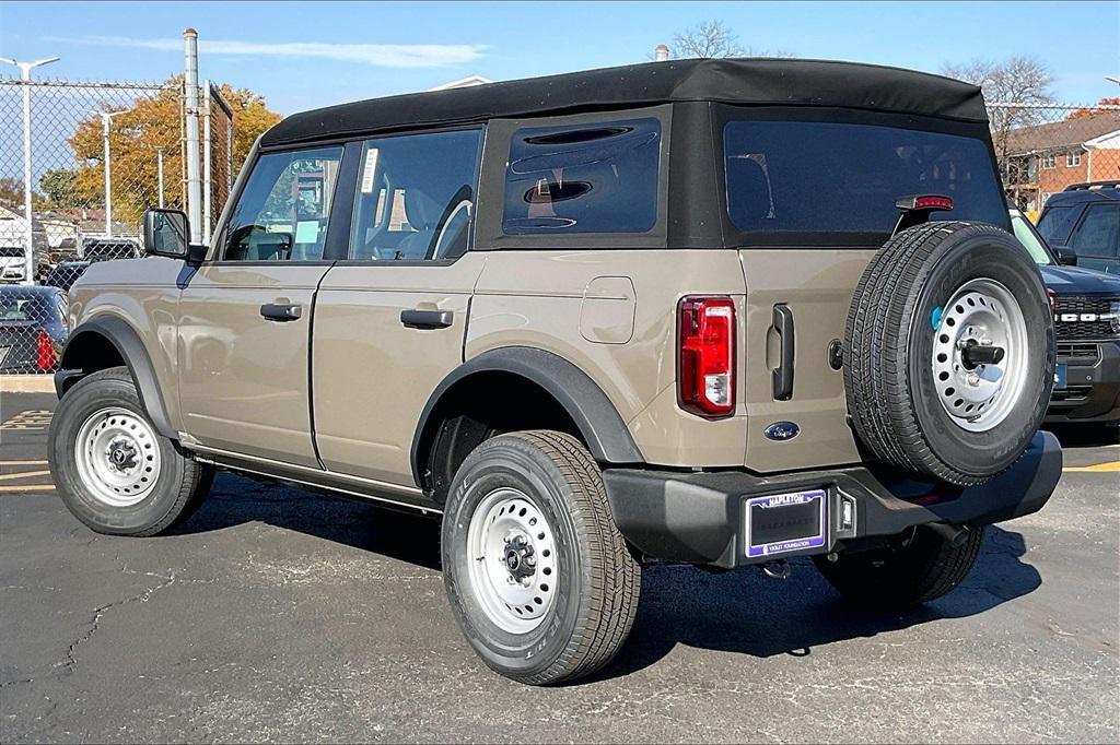 new 2025 Ford Bronco car, priced at $39,590