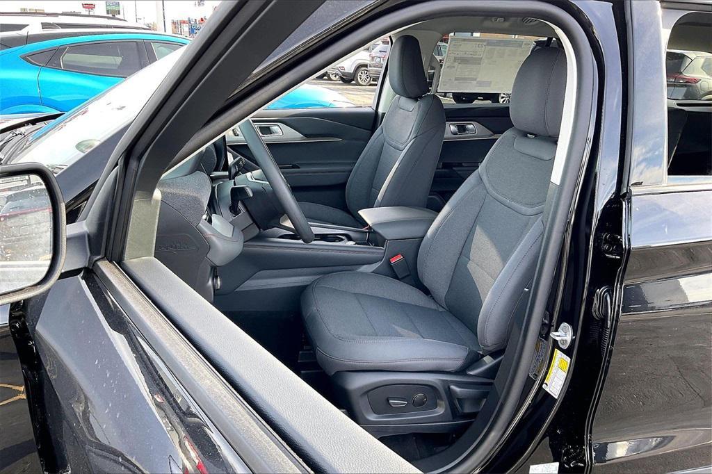new 2026 Ford Explorer car, priced at $39,387