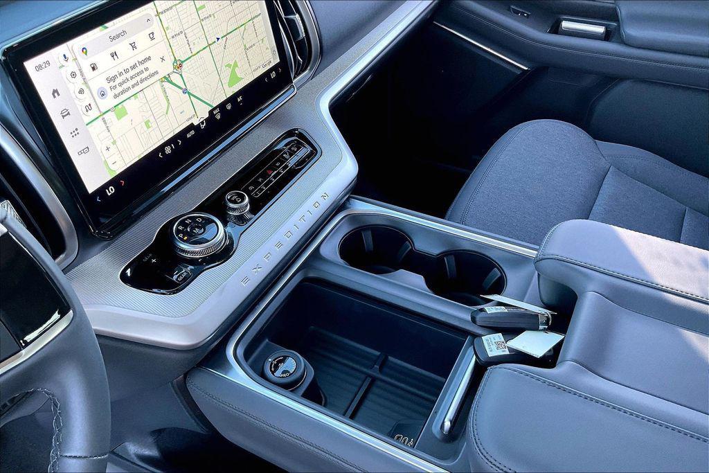 new 2026 Ford Expedition car, priced at $2,292