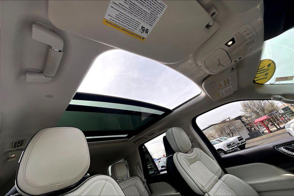 used 2021 Lincoln Navigator car, priced at $47,434