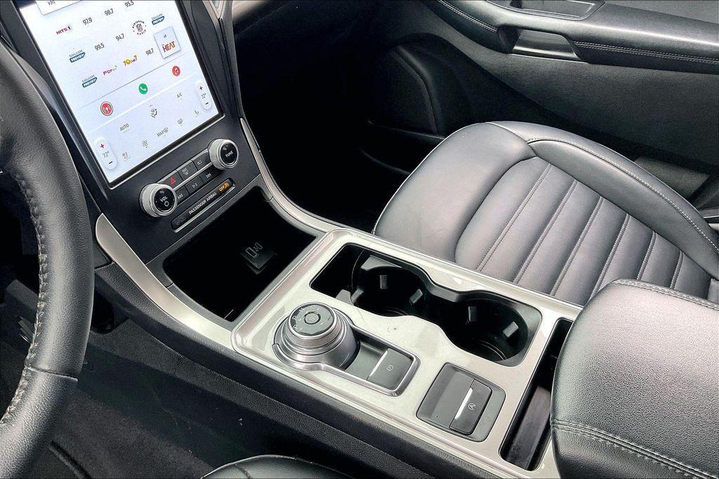 used 2024 Ford Edge car, priced at $23,485