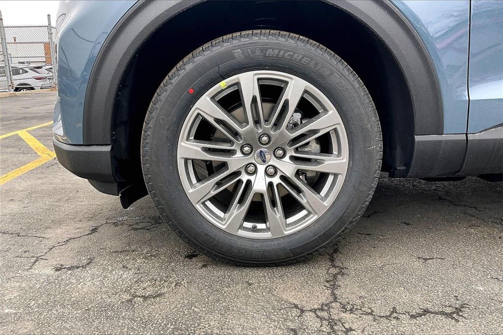 new 2026 Ford Explorer car, priced at $45,679