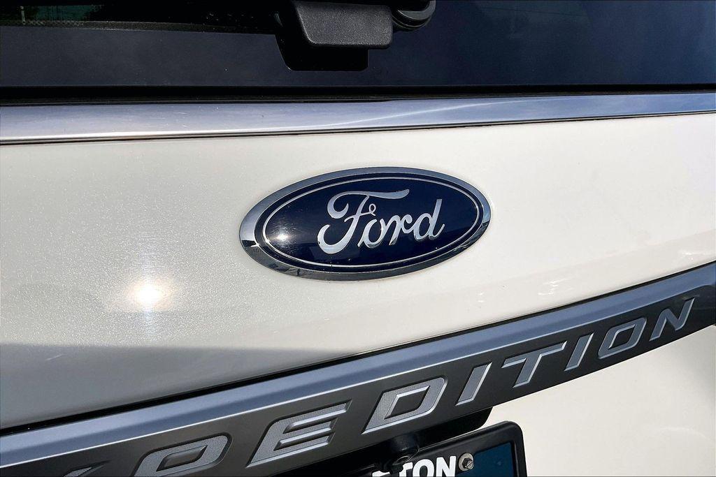 used 2021 Ford Expedition car, priced at $37,696