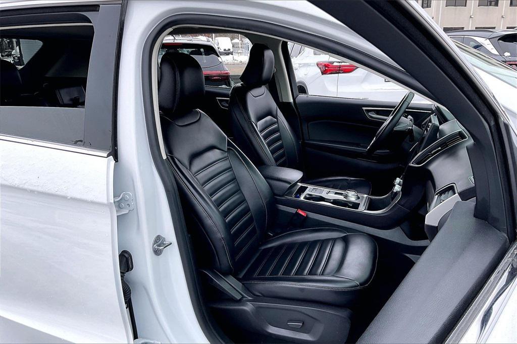 used 2024 Ford Edge car, priced at $21,950