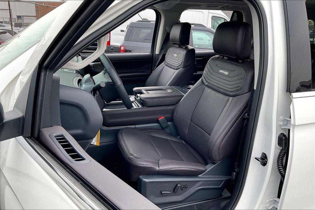 new 2025 Ford Expedition car, priced at $93,510