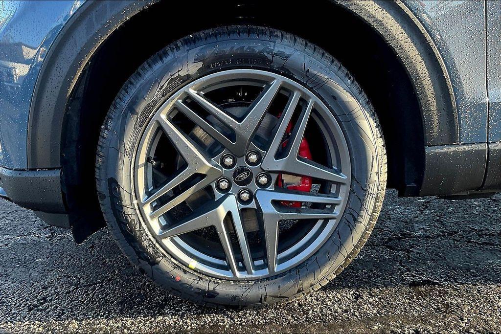 new 2026 Ford Explorer car, priced at $47,231