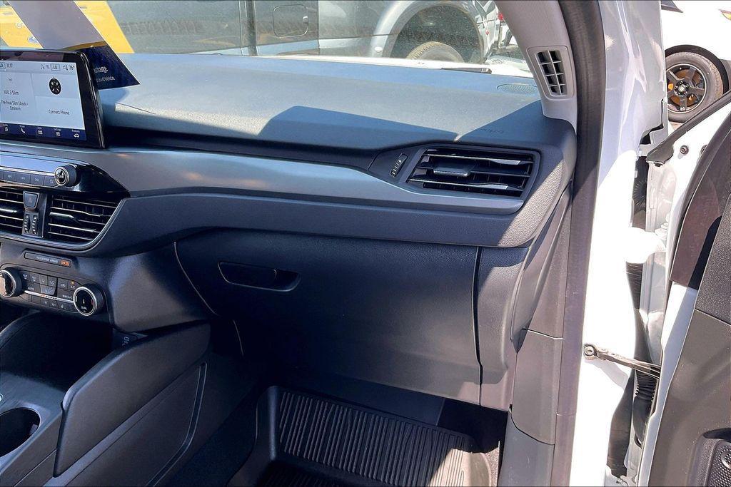 used 2023 Ford Escape car, priced at $24,418
