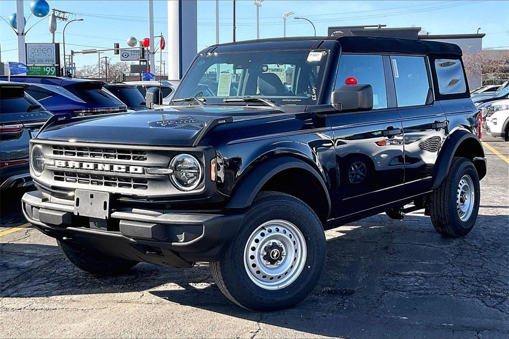 new 2025 Ford Bronco car, priced at $40,656