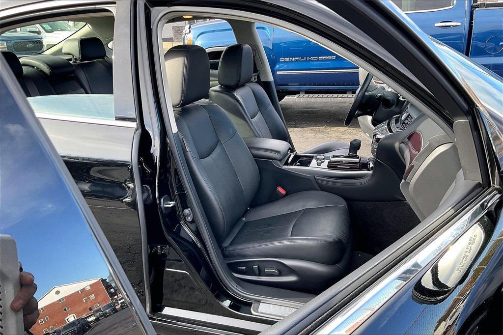 used 2019 INFINITI Q70 car, priced at $24,985