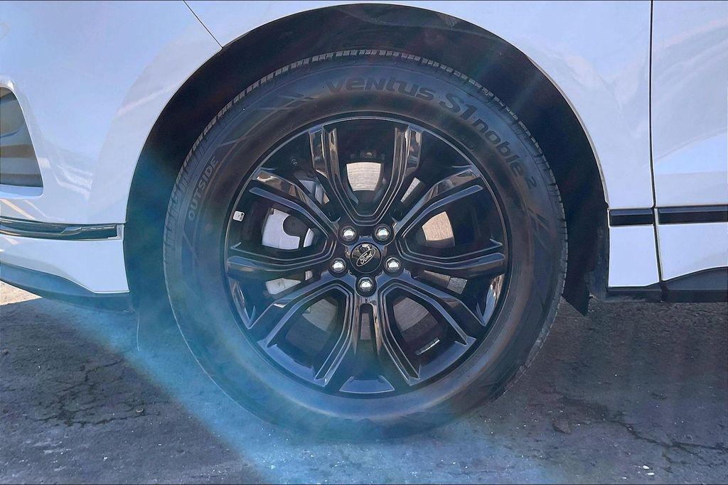 used 2024 Ford Edge car, priced at $29,440