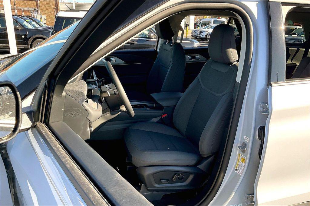 new 2026 Ford Explorer car, priced at $40,439