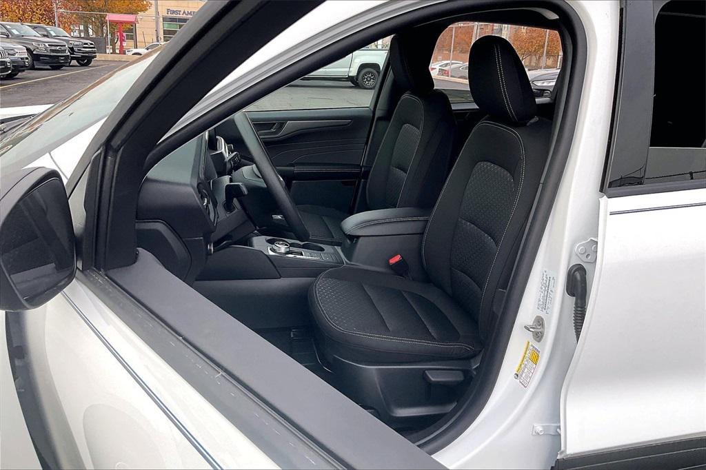 new 2026 Ford Escape car, priced at $26,981