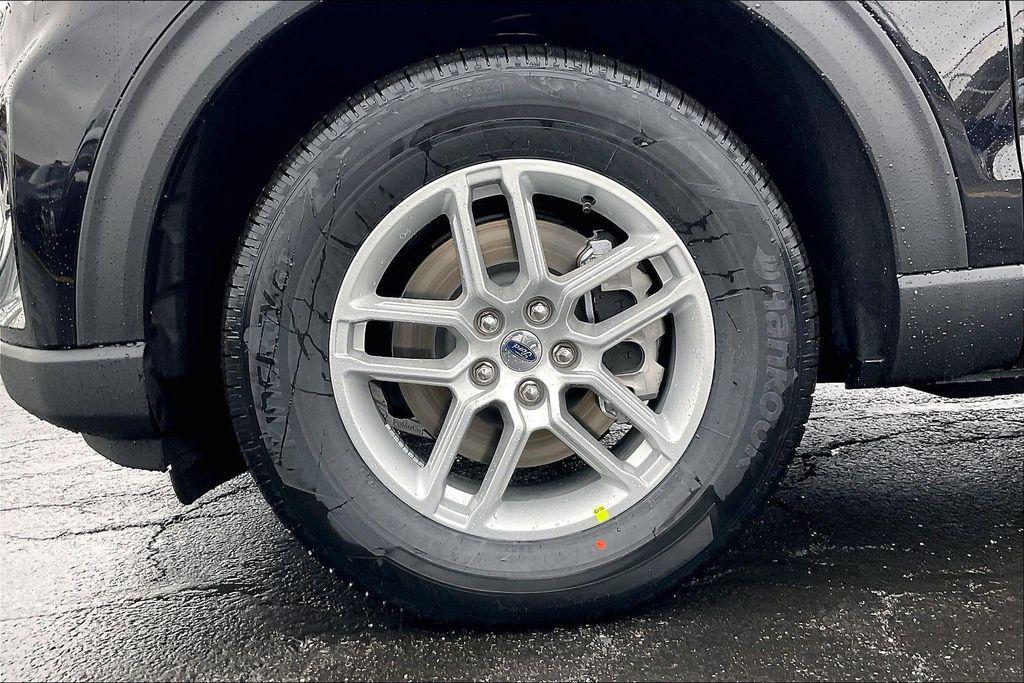 new 2026 Ford Explorer car, priced at $35,887