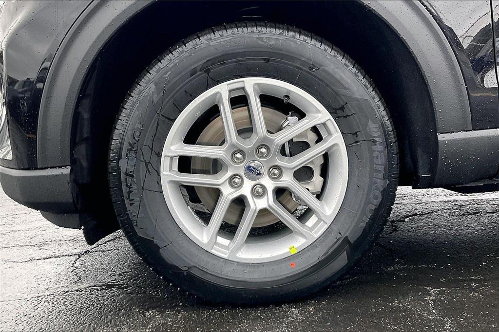 new 2026 Ford Explorer car, priced at $42,160