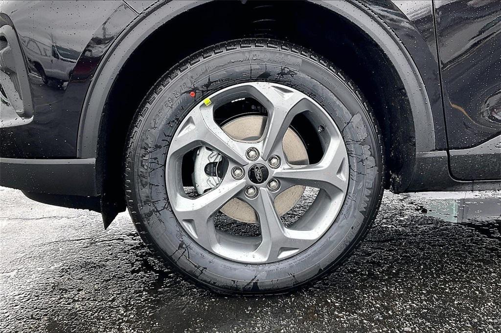 new 2026 Ford Escape car, priced at $28,428