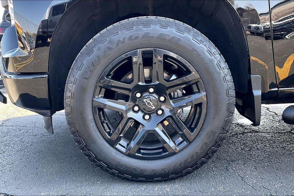 used 2024 Chevrolet Silverado 1500 car, priced at $38,985