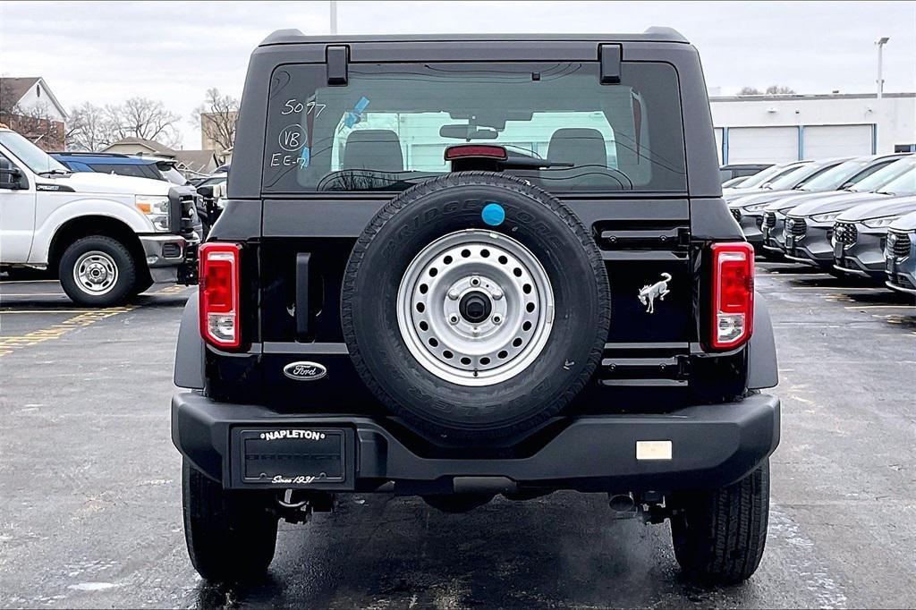 new 2025 Ford Bronco car, priced at $41,481