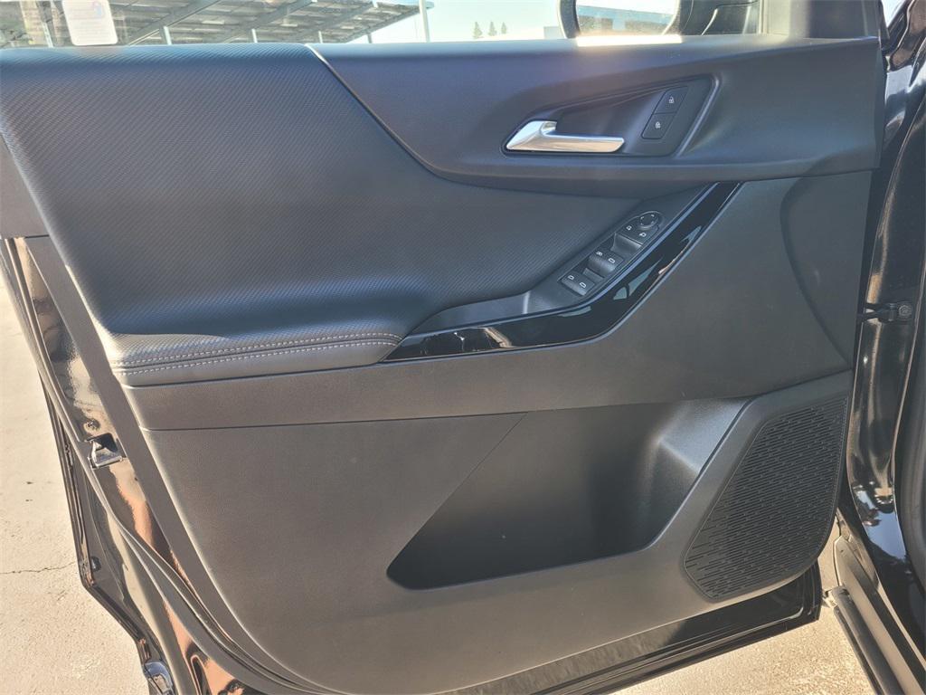 used 2025 Chevrolet Equinox car, priced at $25,999