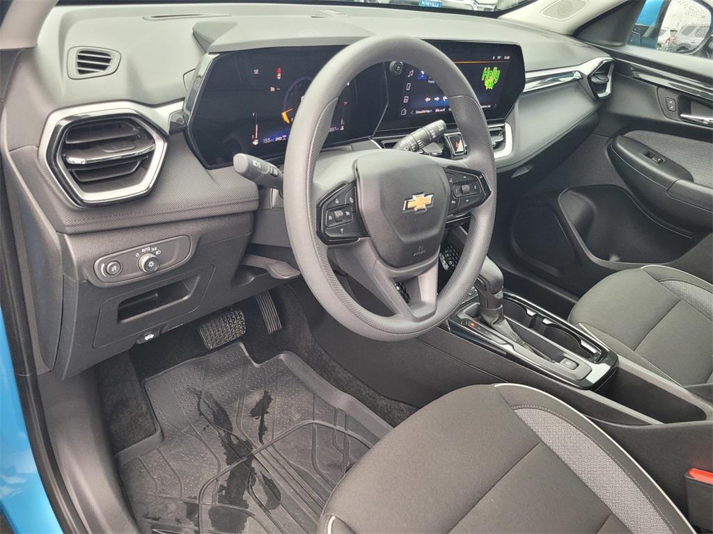 new 2025 Chevrolet TrailBlazer car, priced at $27,780