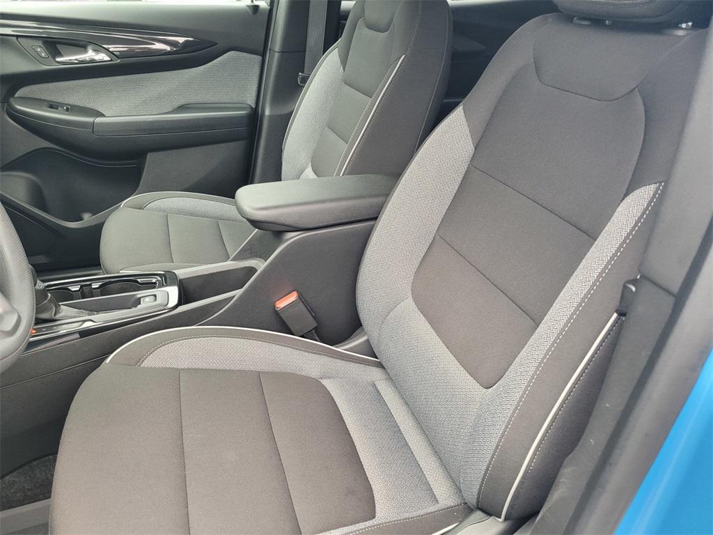 new 2025 Chevrolet TrailBlazer car, priced at $27,780