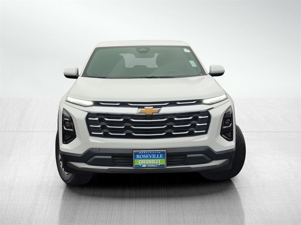 new 2026 Chevrolet Equinox car, priced at $30,495