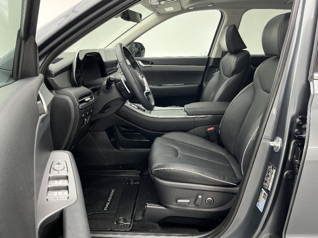 used 2023 Hyundai Palisade car, priced at $36,500