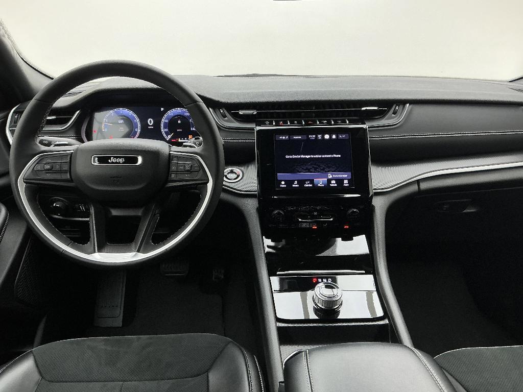 used 2025 Jeep Grand Cherokee car, priced at $37,691