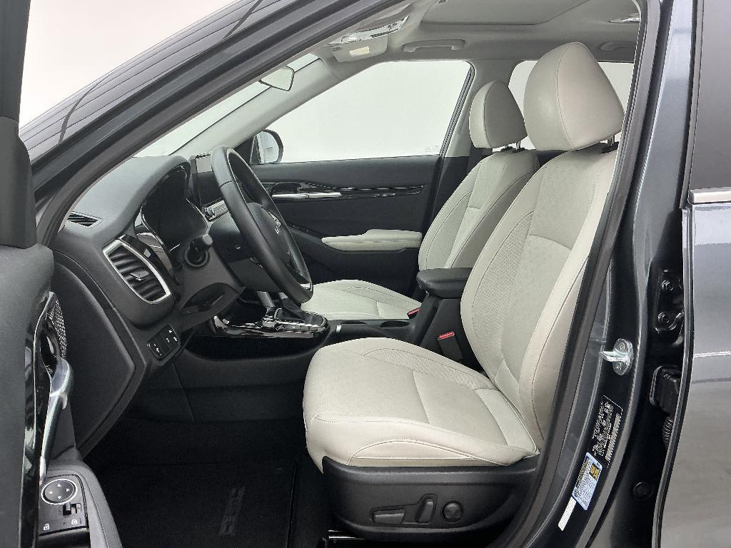 used 2023 Kia Seltos car, priced at $22,500
