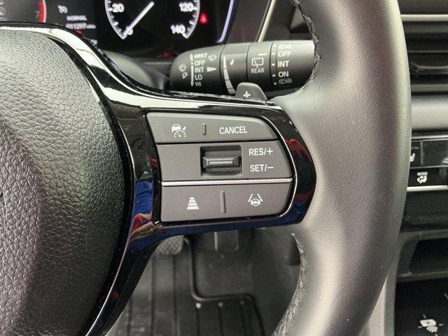 used 2025 Honda Pilot car, priced at $45,691