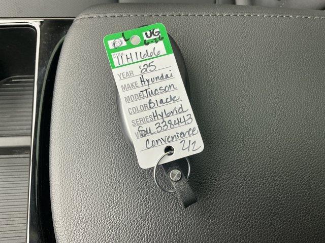 used 2025 Hyundai TUCSON Hybrid car, priced at $34,791