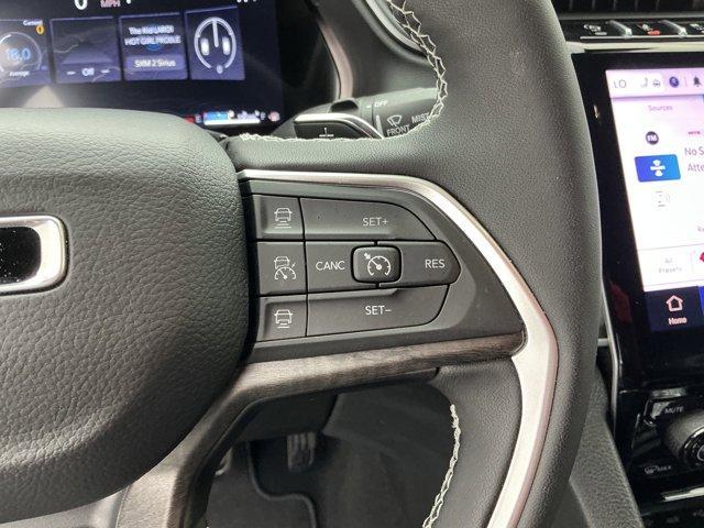 used 2025 Jeep Grand Cherokee car, priced at $41,850