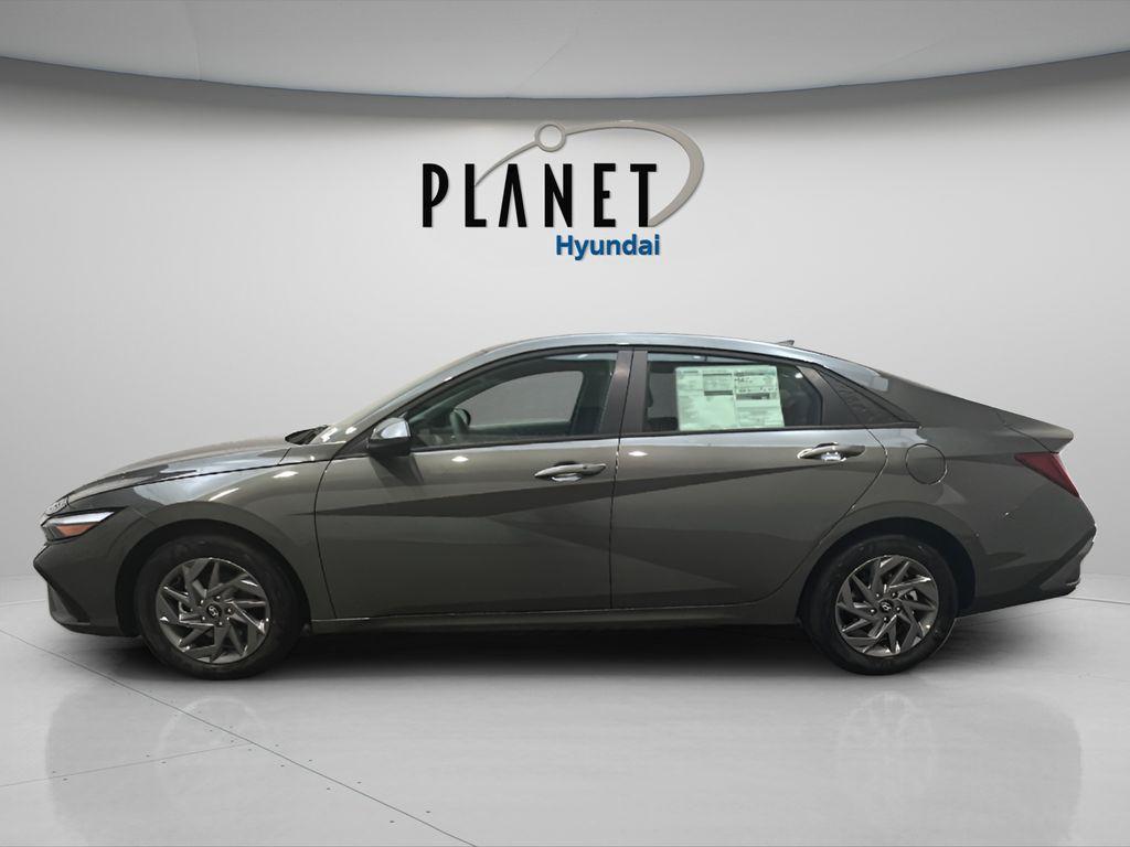 new 2026 Hyundai ELANTRA HEV car, priced at $23,767