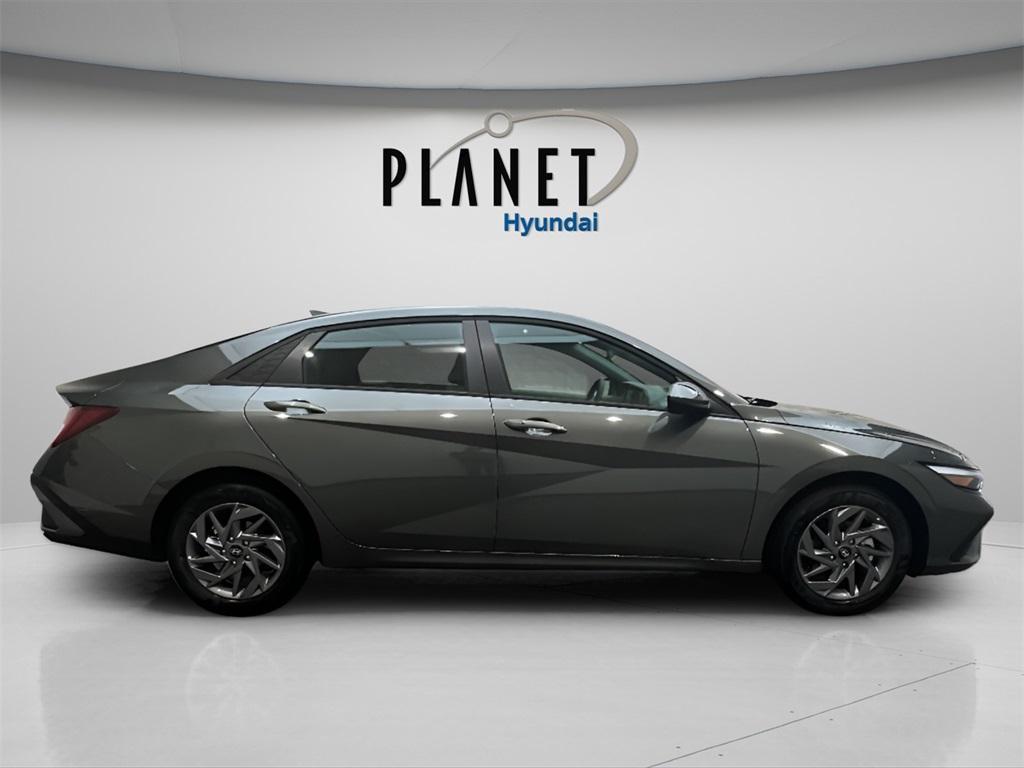 new 2026 Hyundai ELANTRA HEV car, priced at $25,517