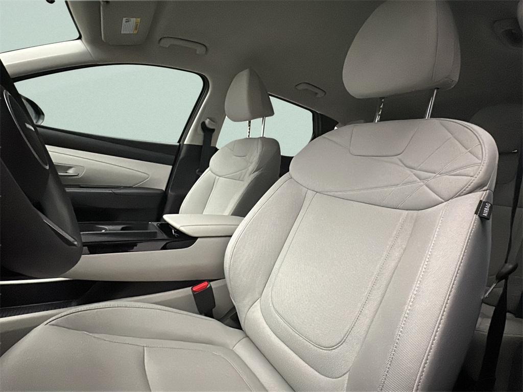 new 2026 Hyundai TUCSON Hybrid car, priced at $30,620