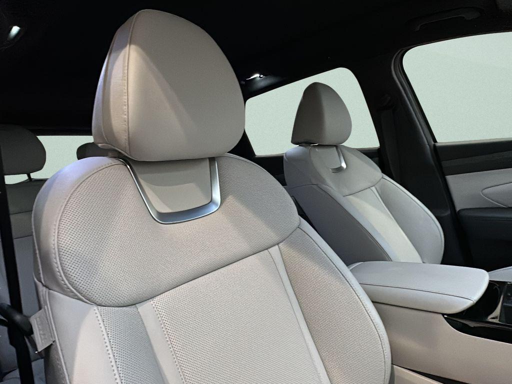 new 2026 Hyundai TUCSON Plug-In Hybrid car, priced at $494,860