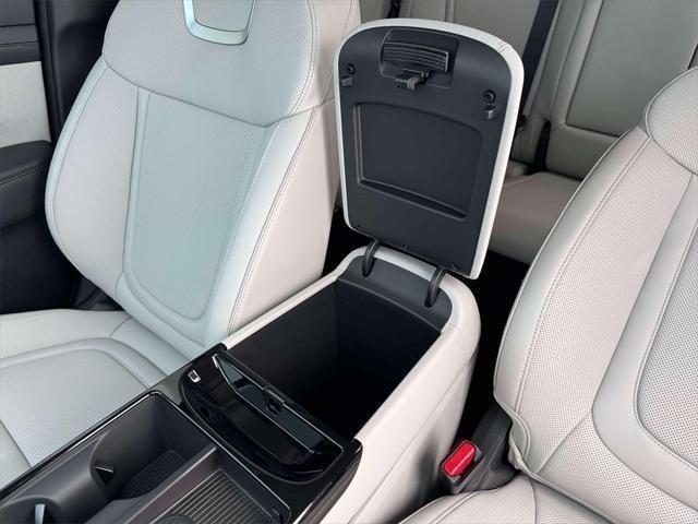 new 2026 Hyundai TUCSON Hybrid car, priced at $43,620