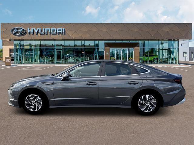 new 2026 Hyundai Sonata Hybrid car, priced at $29,655