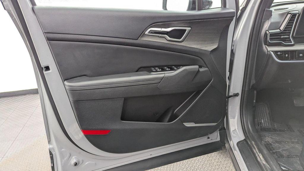 used 2025 Kia Sportage car, priced at $23,999