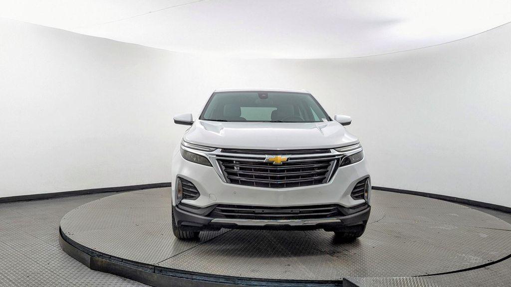 used 2024 Chevrolet Equinox car, priced at $18,899