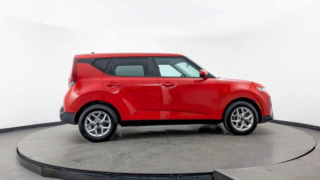 used 2022 Kia Soul car, priced at $10,999