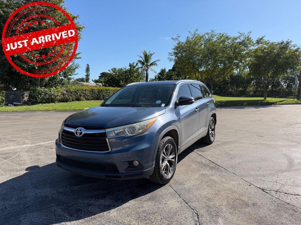 used 2016 Toyota Highlander car, priced at $17,499