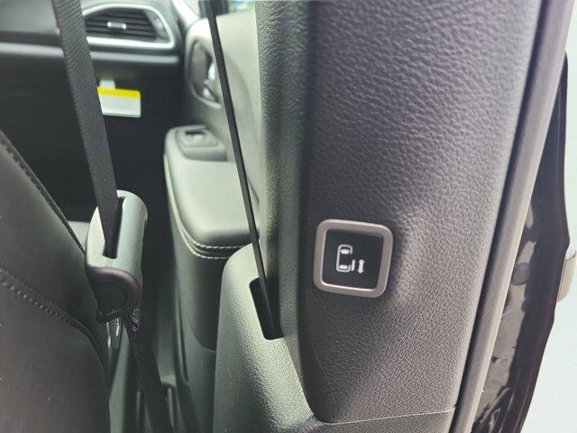 new 2026 Chrysler Pacifica car