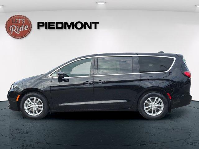 new 2026 Chrysler Pacifica car