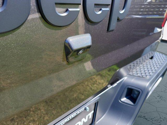 new 2025 Jeep Gladiator car