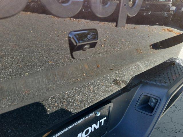 new 2025 Jeep Gladiator car