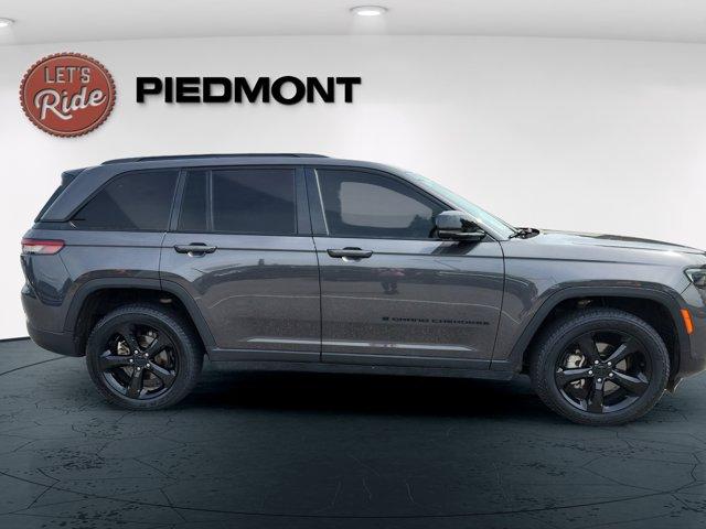 used 2024 Jeep Grand Cherokee car, priced at $41,450