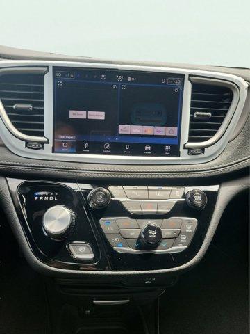 new 2026 Chrysler Pacifica car