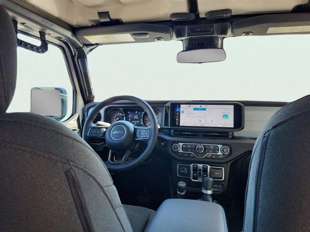 new 2025 Jeep Gladiator car