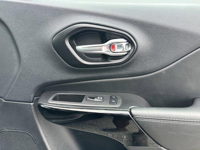 used 2023 Jeep Cherokee car, priced at $25,950