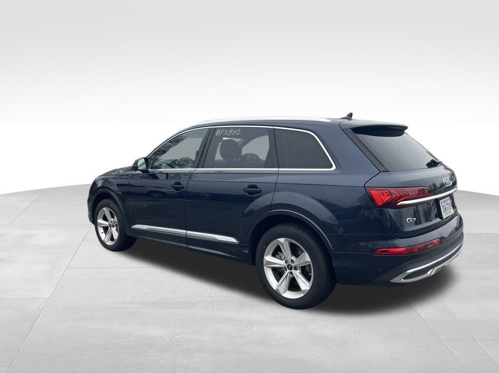 used 2024 Audi Q7 car, priced at $33,301